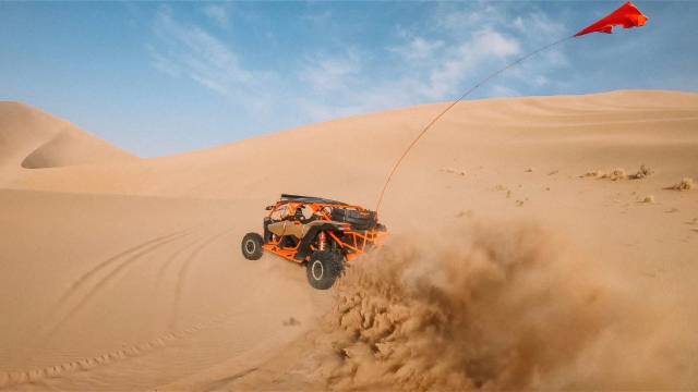 鸣山秘境·沙漠野奢宿集图片