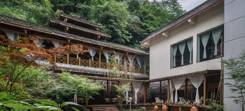 青城山守一山泉私汤酒店图片