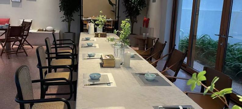 花好月圆·设计师智能民宿(黄山风景区南大门换乘中心店)图片