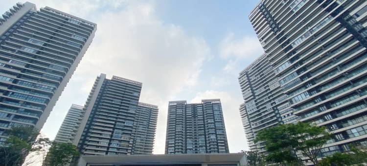 YchAllHotel叁雾高空海景公寓(中海黄金海岸店)图片