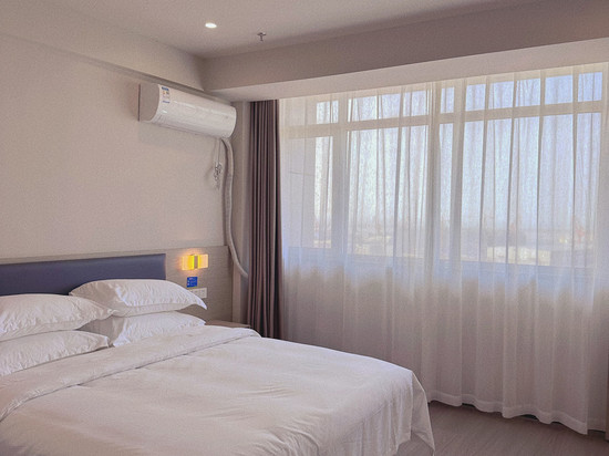 远洋假日酒店(连云港海上云台山景区店)