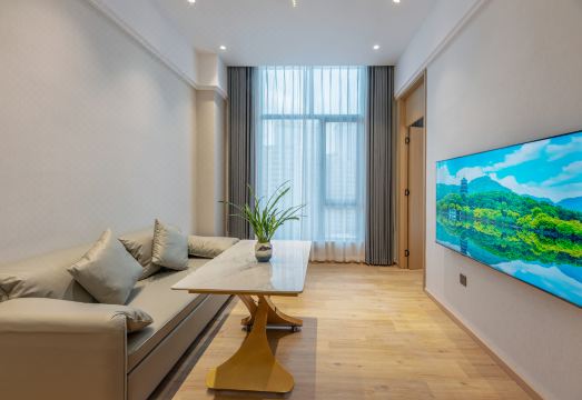 City with  Dightinn Hotel Overview