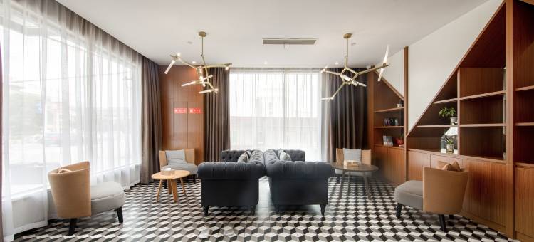 榴莲糖果酒店(丹阳眼镜城高铁站店)图片