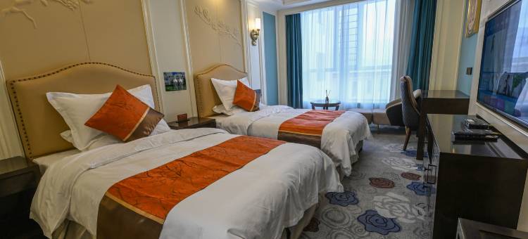 玛沁卿山国际酒店图片