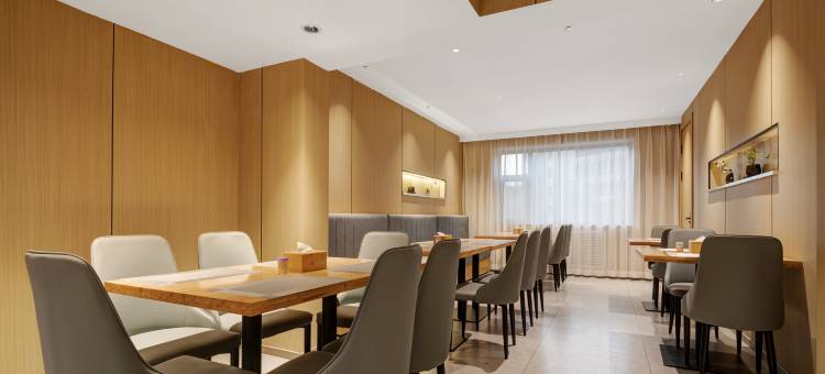 如家睿柏·云酒店(延安甘泉客运站店)图片