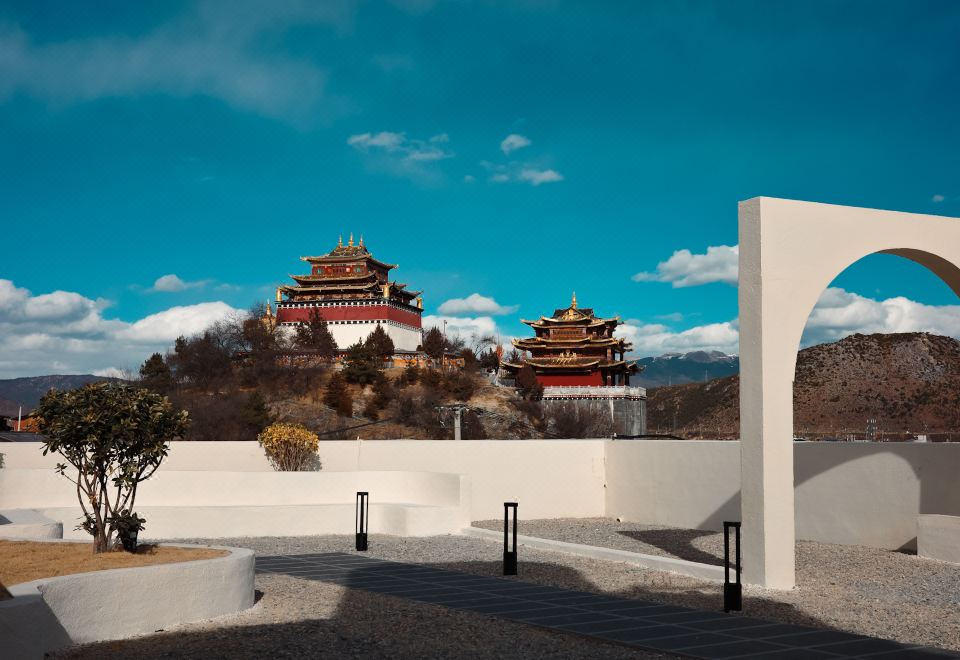 香格里拉丹缦民宿外景图