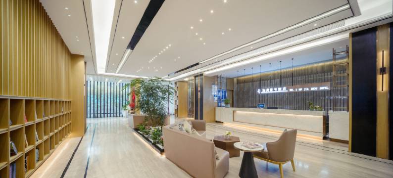 加州壹号酒店(抚琴夜市花牌坊地铁站店)图片