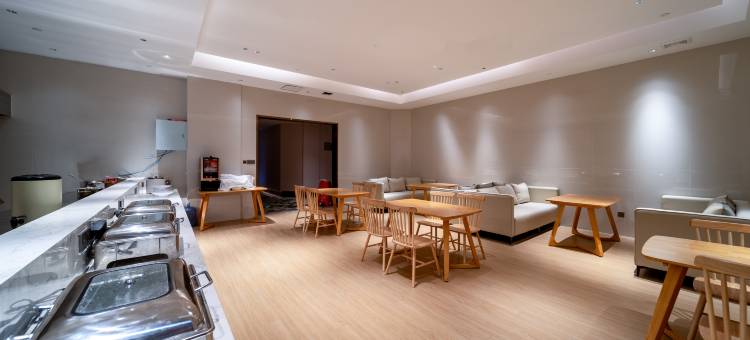 康龙大酒店(思丰财富广场思南客运站店)图片