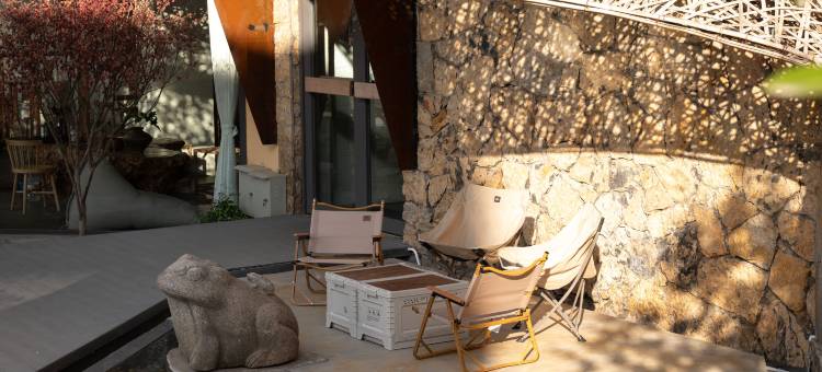 丽江云渡•日照金山·雪山湖景度假民宿图片