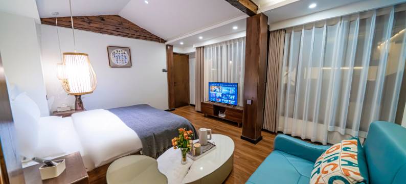 丽江五花石之旅客栈(丽江古城四方街店)图片