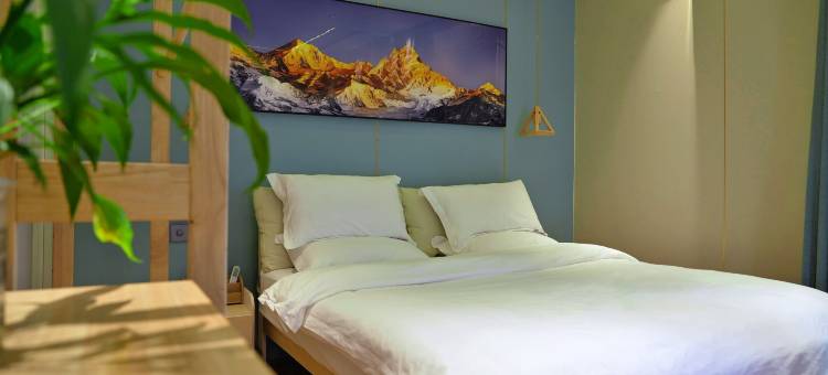 蓝波湾电竞民宿图片