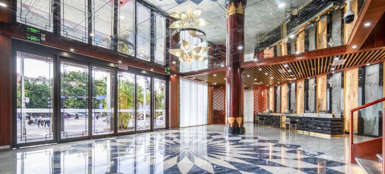 西双版纳景洪市皇冠大酒店(爱琴海商城泼水广场店)图片