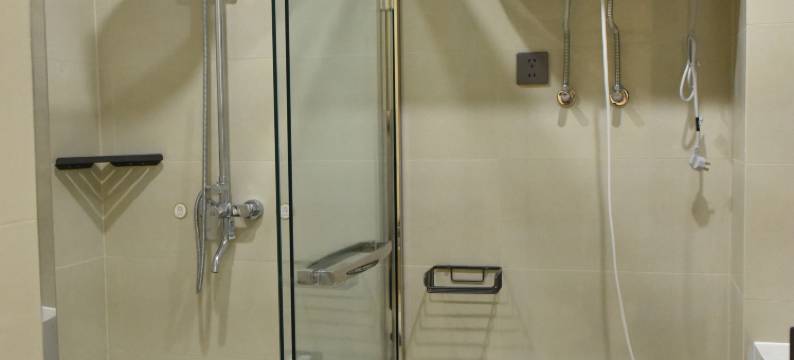 花石间.智能影音轻奢民宿(海滨浴场大学城店)图片