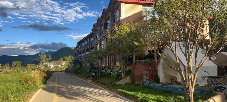 泸沽湖隐缦·全湖景星空主题度假酒店图片