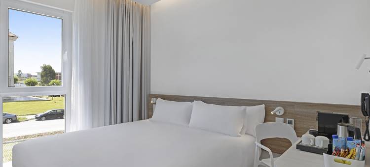 民宿酒店圣地亚哥米拉多伊罗(B&B HOTEL Santiago Milladoiro)图片