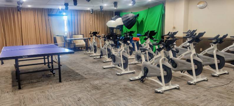 贵旅花园酒店(黔灵山公园黔春路地铁站店)图片