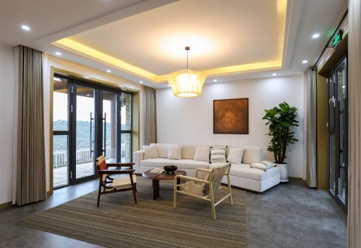 Yellow River Qiankun B&B Hotel Overview