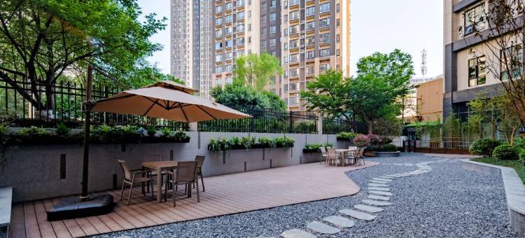 枫林晚智慧酒店(海口高铁东站海南医科大学店)图片