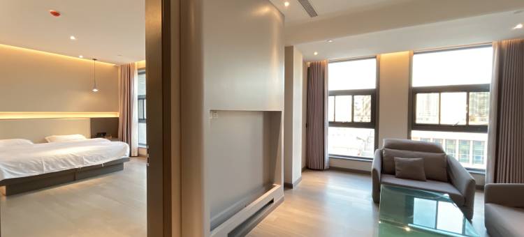 欣苑轻居酒店(乌海东站店)图片