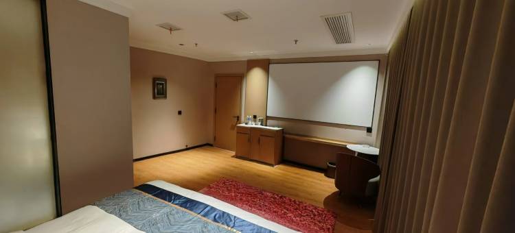 途客中国轻居酒店(济源中原国际商贸城火车站店)图片