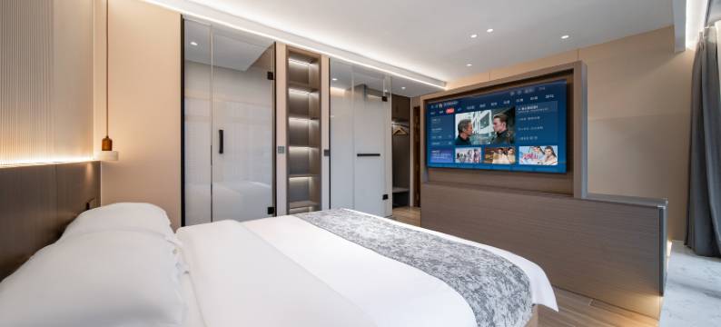 华菲云端江景酒店(重庆观音桥北滨一路店)图片