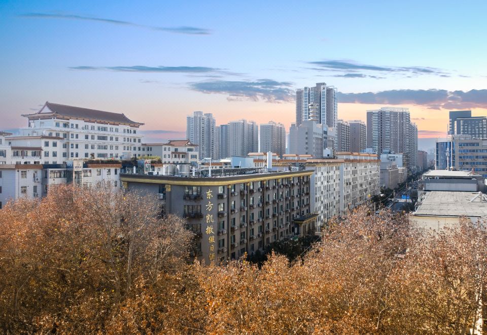 郑州东方凯撒假日酒店外景图