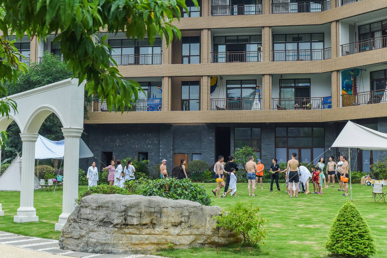 峨眉山ROYAL·御泉湾汤泉酒店图片