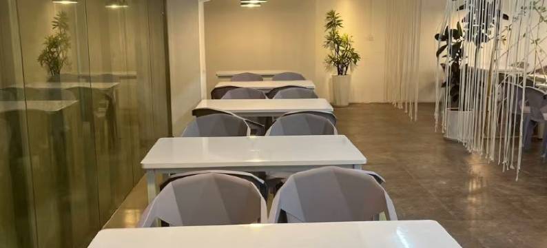 南宁林森公寓(西乡塘客运站店)图片