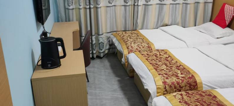 酒泉红彤彤宾馆(钟鼓楼汉唐美食街店)图片