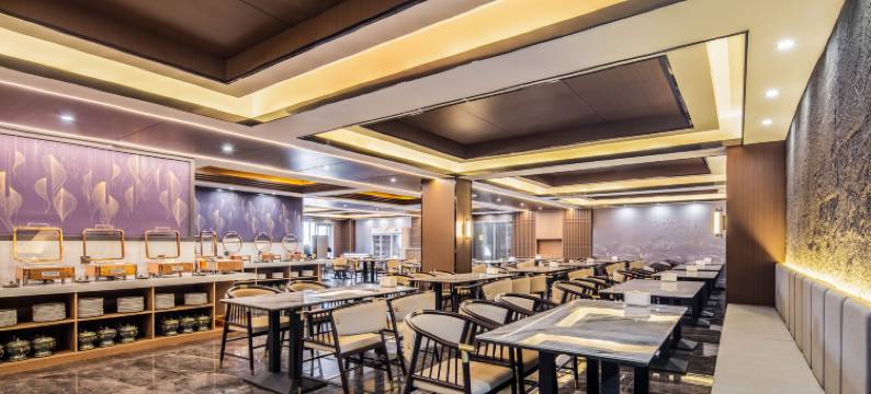 五洲假日酒店(乌兰布统景区店)图片