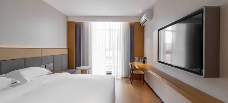 云季酒店(赤峰林西一中店)图片