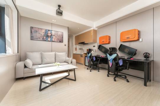 Kr电竞民宿(济南东站北宸龙湖天街店)