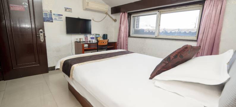 衢州竹苑精品酒店(衢州高铁站万达广场店)图片