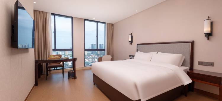 新紫金·梧桐香榭酒店(湖州长兴利时广场县政府店)图片