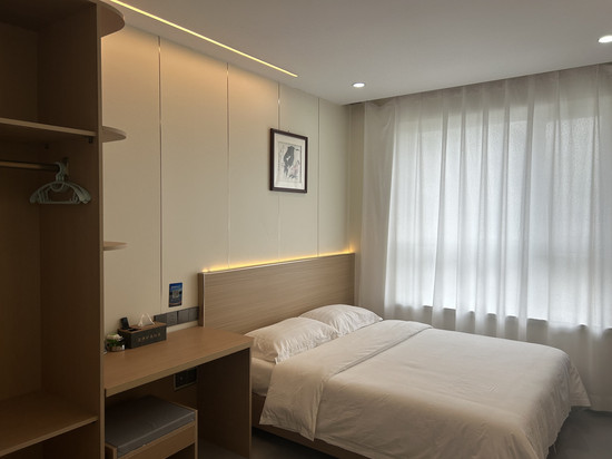 逸峰酒店(五大连池风景区店)