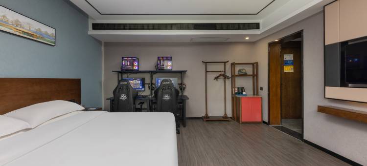 美娱·星峰电竞酒店(岳阳火车站步行街店)图片