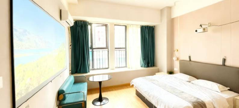 秘境酒店(武汉市民之家绿地汉口中心店)图片