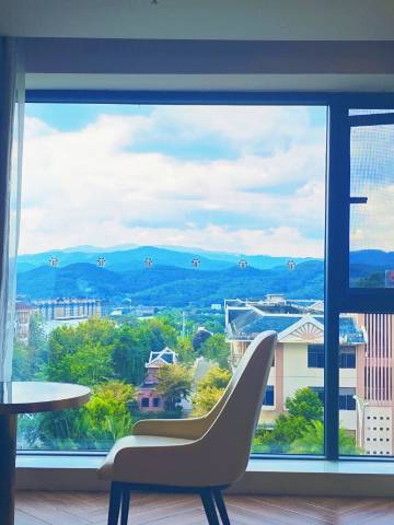 锦江都城酒店(西双版纳景洪嘎洒国际机场万达国际度假区店)图片