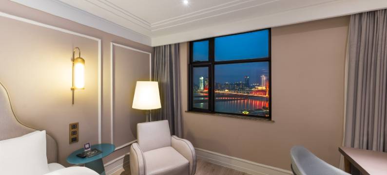 南昌滕王阁美居江景酒店图片