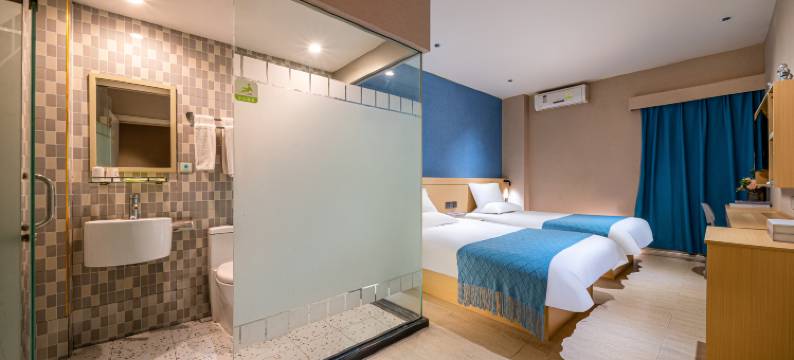 轻曼酒店(南宁小鸡村地铁站店)图片