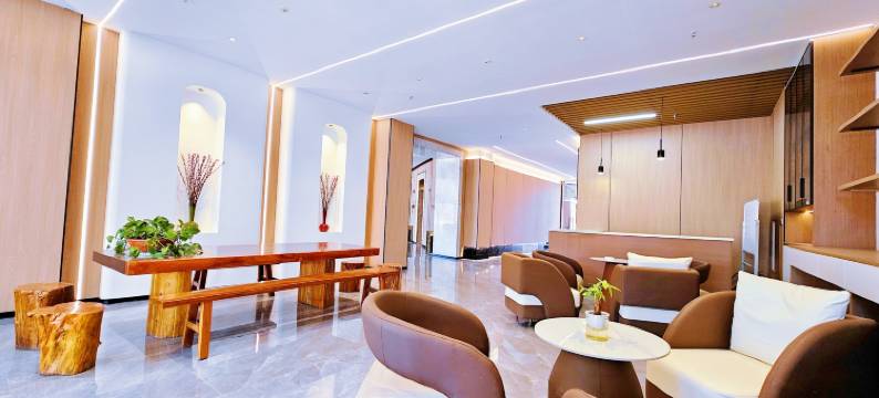 楚雄丽呈睿轩酒店(东兴中学政务中心店)图片