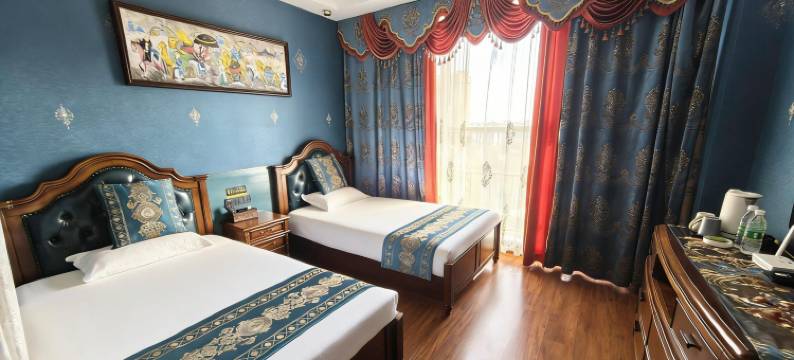 狼戈的家度假酒店(丝路之光旅游小镇火车站店)图片