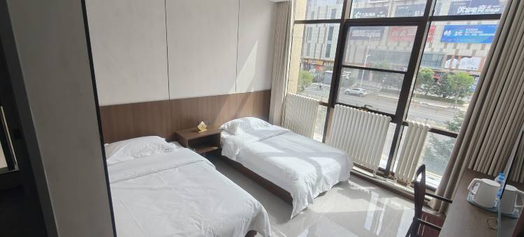 泽宸酒店(呼和浩特东站白塔机场店)图片