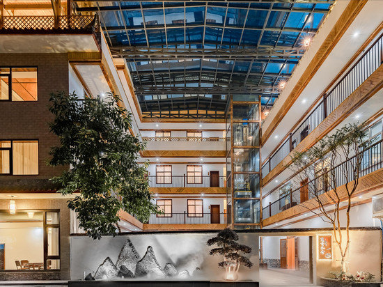 青城山览青木舍民宿(青城山高铁站前山景区店)