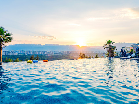 天机洞穴温泉民宿