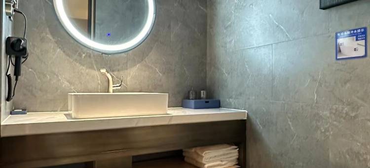 凤悦轻尚酒店(广州白云机场人和地铁站店)图片