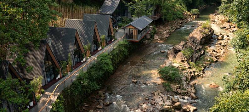 青城山·青城谧境·360°环山丨溯溪漂流·私汤美墅(茶坪景区店)图片