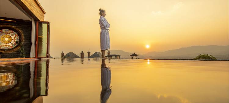 腾冲览月｜Luxury·全景温泉私汤隐墅图片