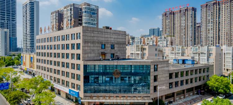 乐富强白金汉宫大酒店(阜阳颍东店)图片
