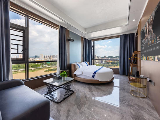 雅庭智能民宿(高州宝光塔店)